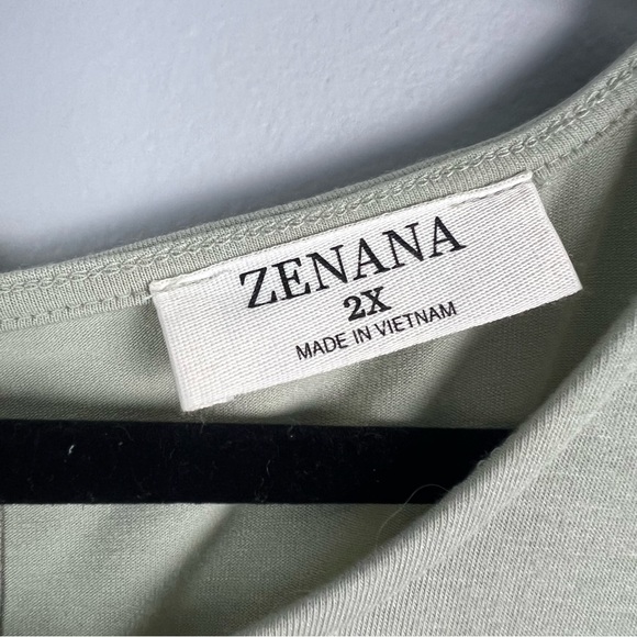 Zenana Short Sleeve Romper with Elastic Waist & Keyhole Back Size 2X - Picture 4 of 7